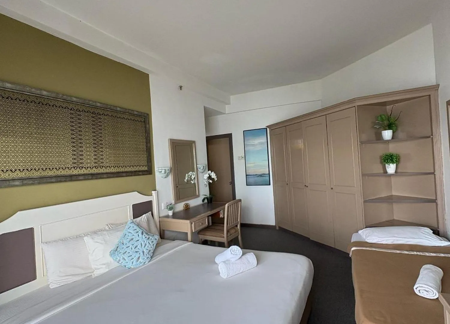 Seaview Deluxe Rainbow Paradise Tg Bungah 8Pax 탄중붕가 말레이시아