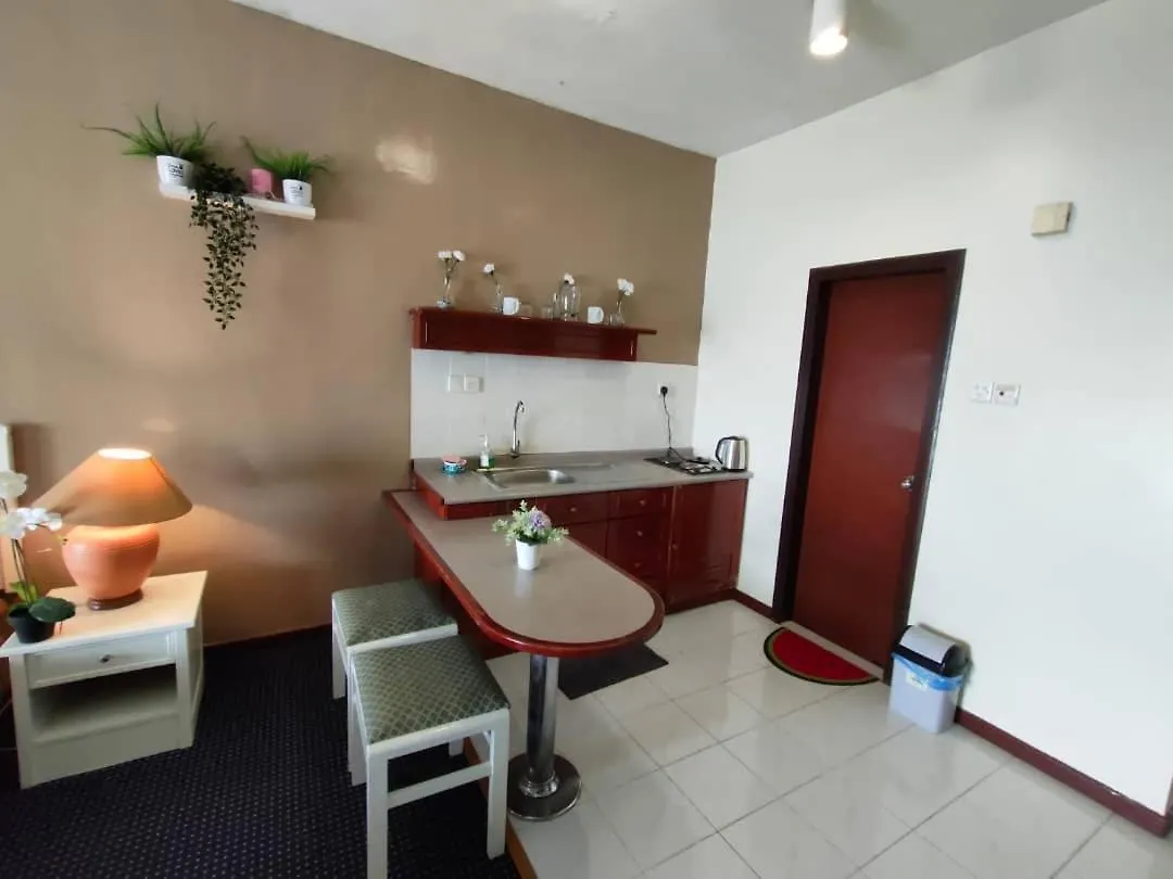 Seaview Deluxe Rainbow Paradise Tg Bungah 8Pax Tanjung Bungah  4*, Tanjung Bungah (Penang)